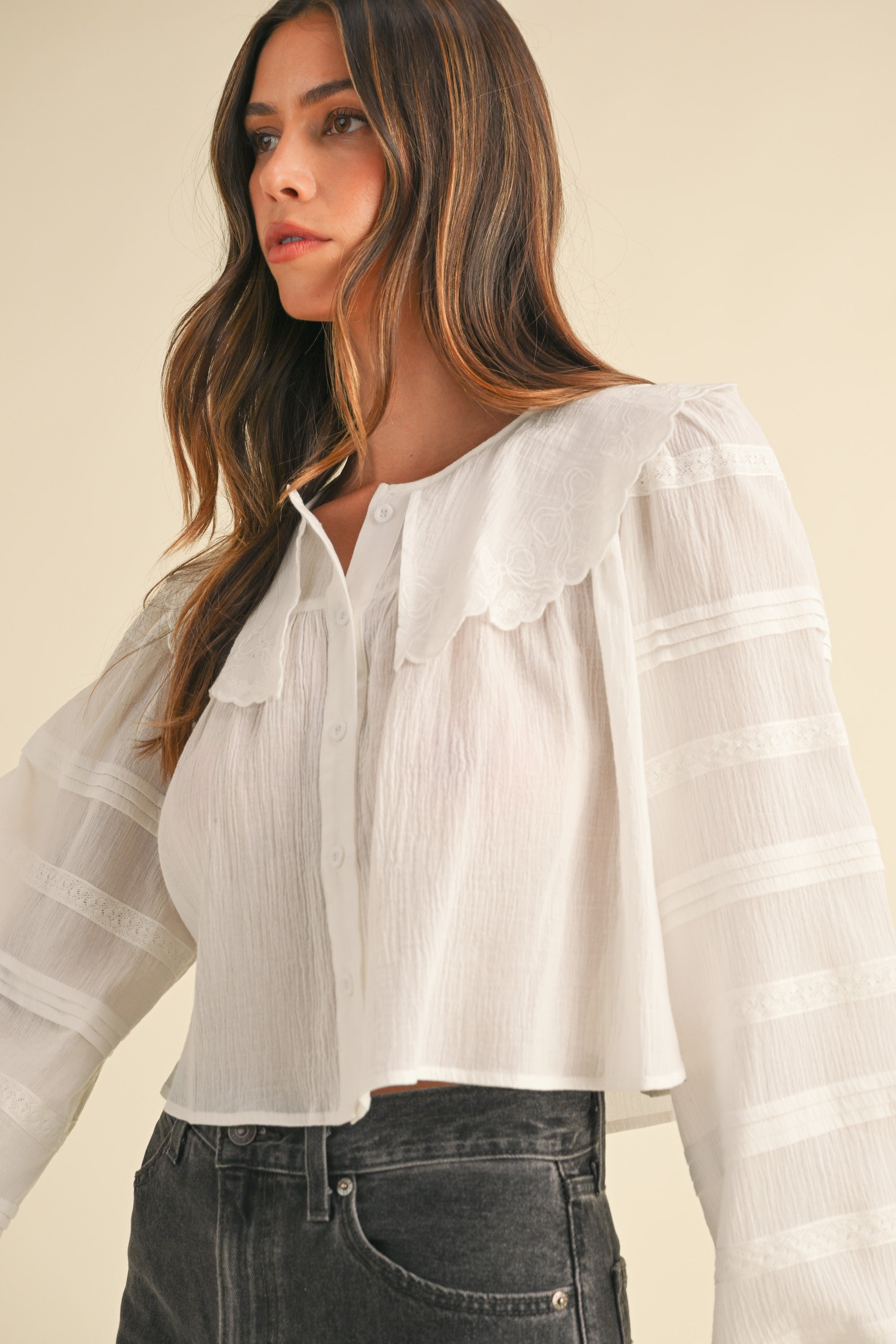 BOW EMBROIDERED BLOUSE